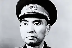 抗美援朝时，54军被拆分使用，军长丁盛当众顶撞杨勇，后来如何？图片