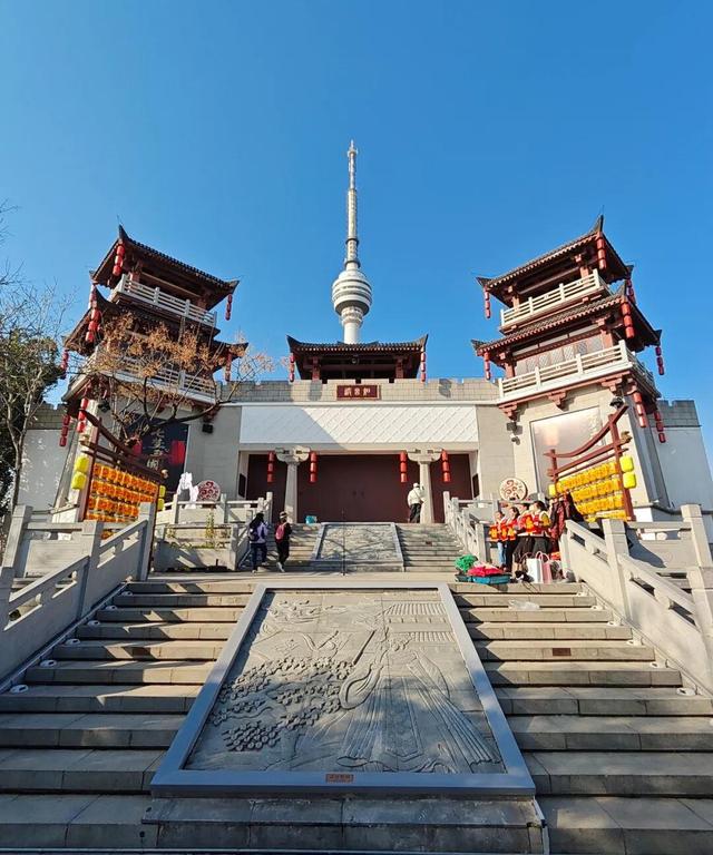 武汉冬日三大秘境徒步路线曝光：知音殿重启，红嘴鸥“打卡”东湖