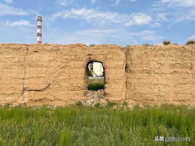 达茂旗达尔罕、百灵庙、乌克忽洞，固阳银号、忽鸡沟田野考察笔记