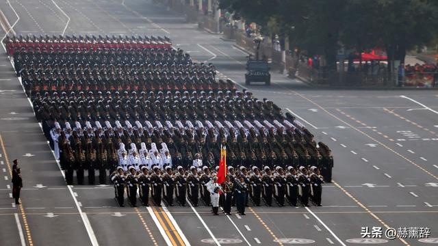 中国九三大阅兵在即，特朗普突然宣布，美国要再重新来一场阅兵