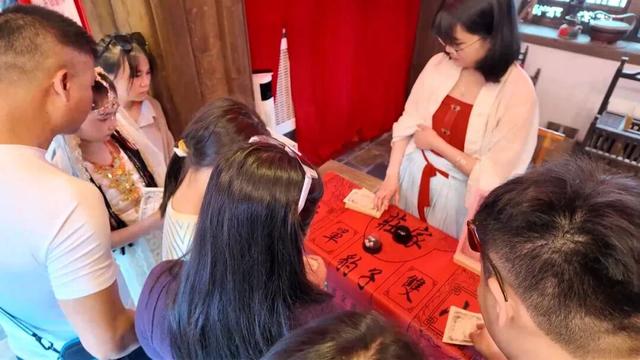 长汀：非遗表演与“闽超”赛事热潮交相辉映
