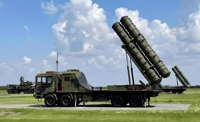 特朗普毁约了，上亿军火奔向台岛,中方持续抛美债，切中美国命脉