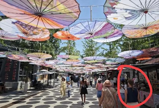 黄楼比利时的两个姐姐好漂亮跟爸爸长得像，与江西亲人相约比利时