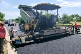 全国各地反复挖路翻新来回折腾，究竟要干嘛？市民不解：引发热议图片