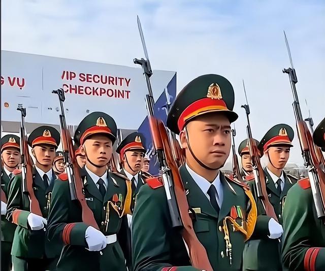 越南与中国杠上了？中国前脚定下9月3阅兵，越南后脚就定9月2！