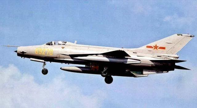 攻不了也守不住，中国空军在西藏上空，被印度空军足足欺负了40年