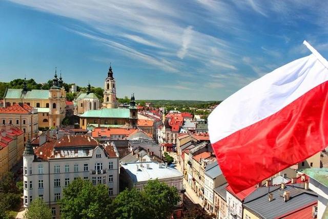 北极航道刚冰封，波兰故技重施中欧班列又停，再不开边境悔之晚矣