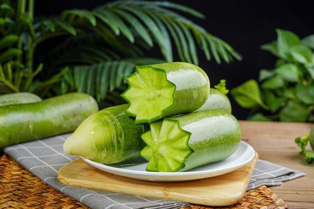 10月，这“化痰菜”可以吃！既润肺	、还能强免疫，营养实惠	。