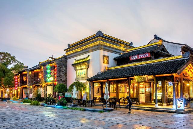 南京最值得去的10个免费景点推荐，不花一分钱玩转金陵城！快码住