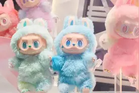 英国人为抢Labubu大打出手！泡泡玛特：暂停在英销售图片