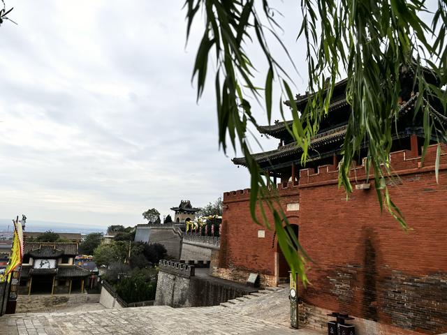 2025年稻城亚丁自驾之旅（8）绛州三楼