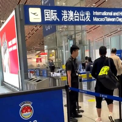 10.8日，王楚钦coco在北京出发，莎莎vip，暂时没看到马琳