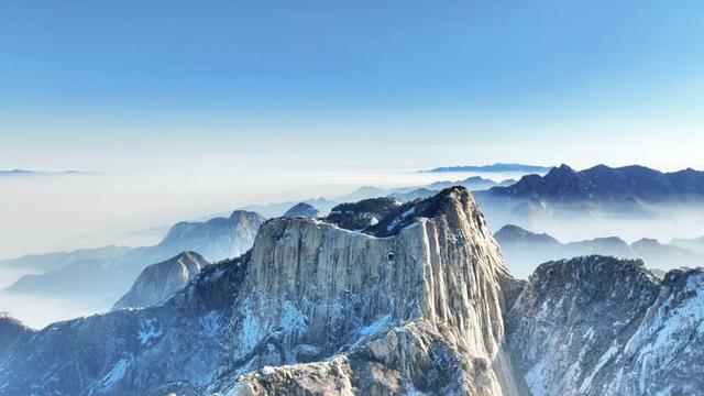 华山封神福利！高铁直达+免费接驳，西峰索道躺平登顶！