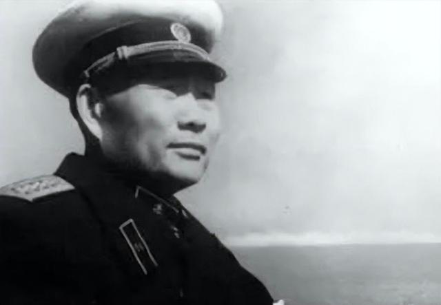 1987年萧劲光被一则新闻激怒，质问刘华清：谁说中国不准备建航母