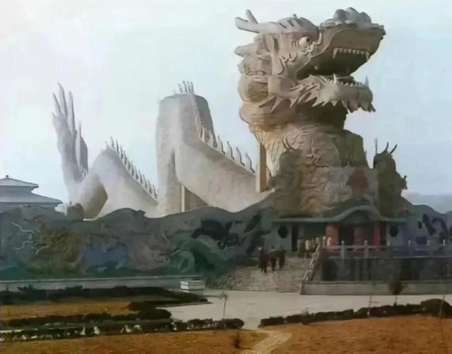 洛阳人，还记得桥北头的“鬼城”吗？它曾是洛阳旅游的顶流