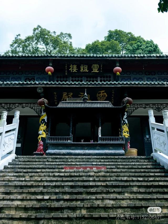 全部免费！成都周边10条最适合9月的徒步线，沿途风光美爆！当天来回不费腿！