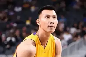 炸窝了！36岁易建联被曝嫖娼，诸多现场照片流出，事后给1500美金图片