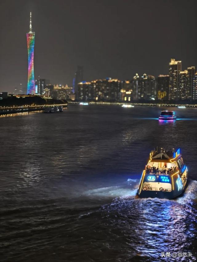 从169米亚洲第一喷泉到10元理发摊，河源夜未眠