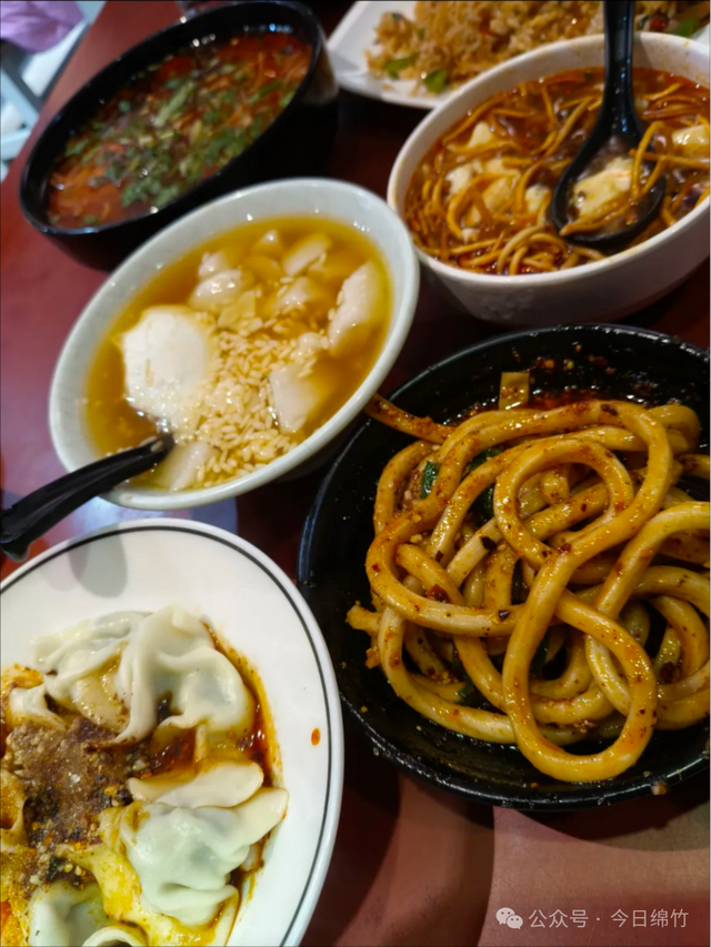 跟着央视秋晚游绵竹｜游绵竹必吃的10种特色美食！不吃等于白来！