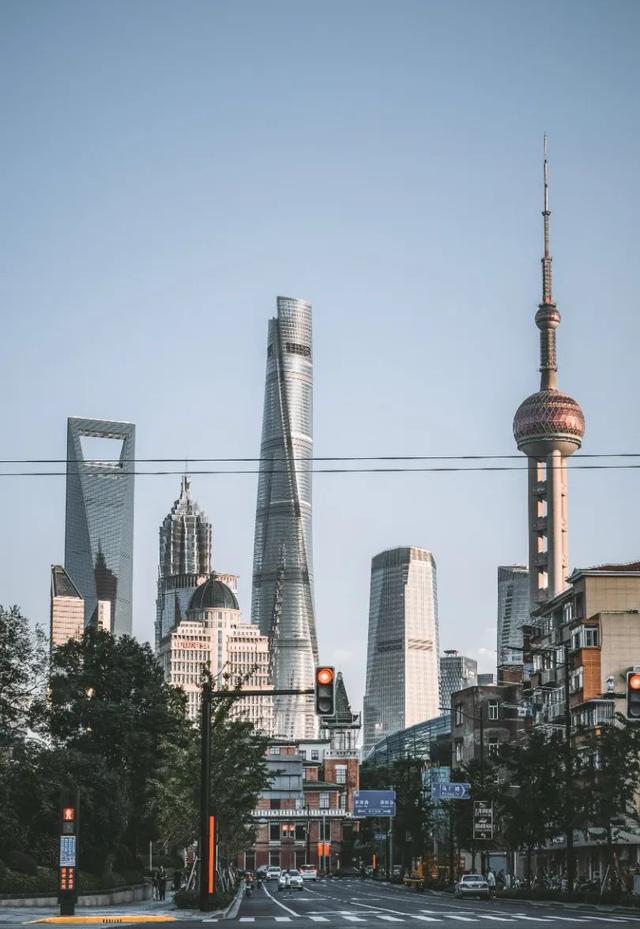 为了这些超绝的Citywalk机位，总要逛一趟上海吧~