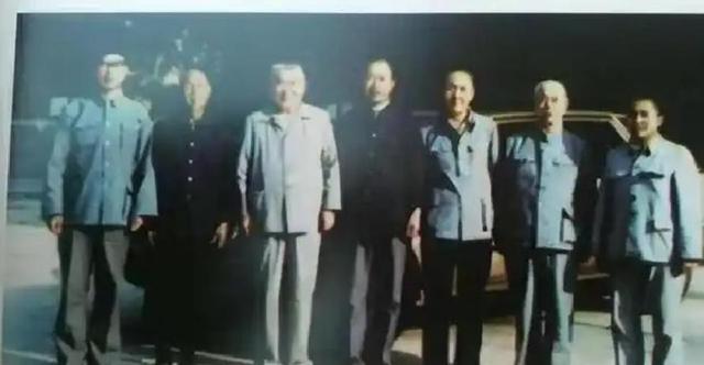 原河南省省长，后任辽宁省书记，自称是“农民的儿子”，享年81岁