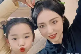 董璇女儿小酒窝正式出道，原来《墨雨云间》里的小姜梨就是她吖！图片