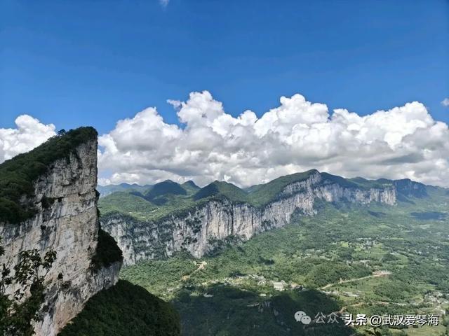 徒步利川朝东岩：华中绝壁的震撼与隐忧，环保徒步爱好者的见闻