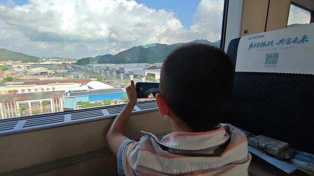 八岁小屁孩暑假高铁深度游攻略,读万卷书走万里路
