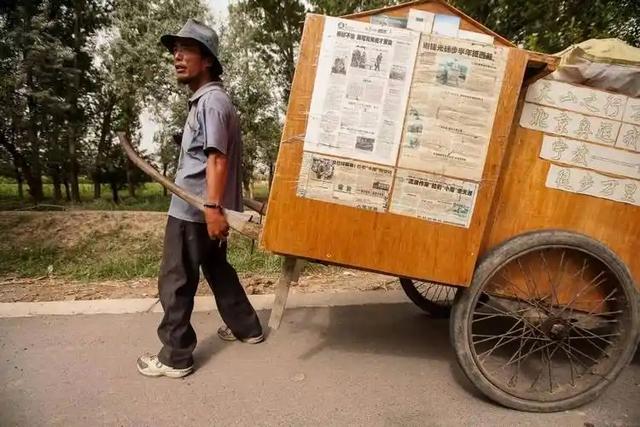 24岁宁波小伙徒步旅行，35年走了30万公里，最终于他乡结束一生！