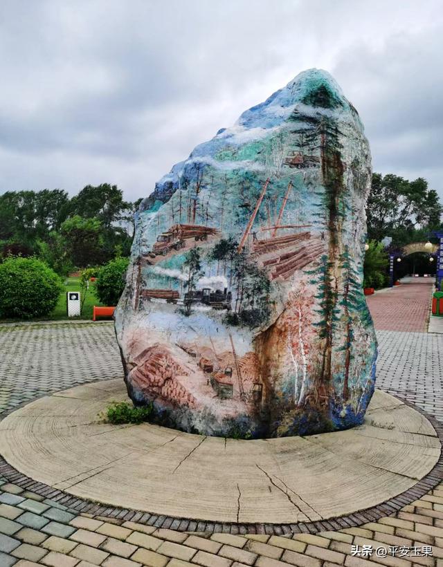 东方红，我拿什么来爱你（下）东方红小镇的“魅力”