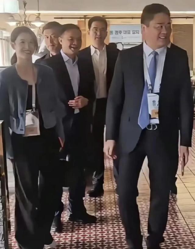 这次，章泽天终于不再顾忌所谓的体面，没给刘强东留“一丝体面”