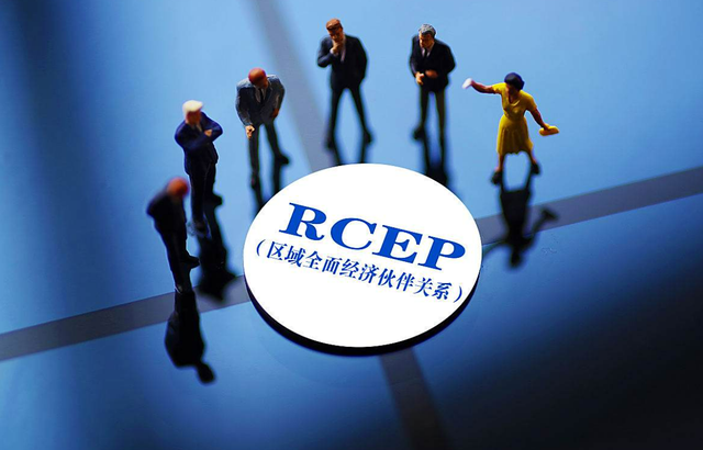 第一个公然拒绝北京阅兵！一国总统正式通告全球，降格对待中国？