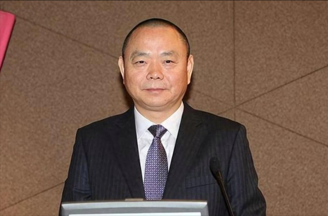 机器人风口炸出宁波新首富，590亿身家背后，藏着3代人的产业野心