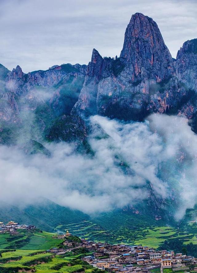 甘肃被隐藏的宝藏小城，几乎浓缩了大西北全部美景，却少有人提起