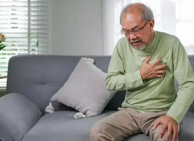 107岁老人，年轻像65岁，长寿秘诀不是多走路，而是这几件事