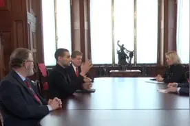 美联俄制华？特朗普赌输了，俄外长通告全球，俄永不违背对华承诺图片