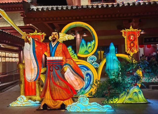 秦皇祖邑千年韵，祁山灯会万古情