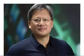 黄仁勋骨子里仇华很深，典型的香蕉人，别被其华裔身份所迷惑图片