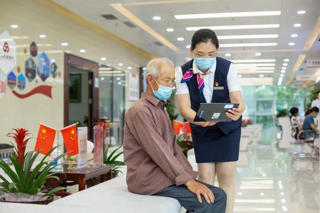 “死亡高峰”正在来袭！专家预测，中国人口将断层，因为这些因素