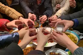 史上最严“规定”：三人以上不得聚餐，聚餐要报备！图片