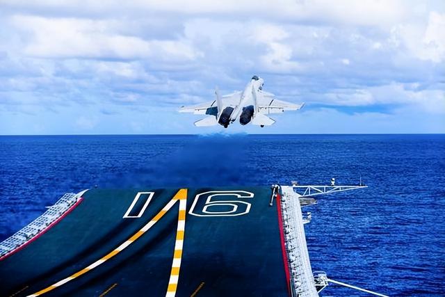 辽宁舰西太亮剑！北上破岛链，硬抗地震海啸，7日狂飙震敌胆！