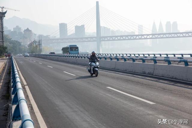 迎着阳光 向着南山 与鸿150S奔跑在城市和山野之间