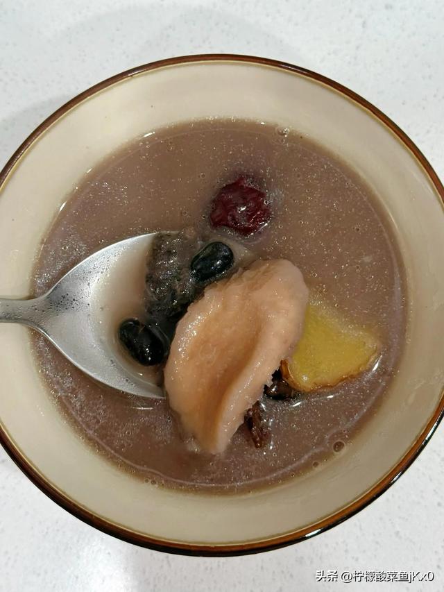 吃一斤它等于吃10只鸡，一降血脂、二降血糖	、三降胆固醇	，别不懂