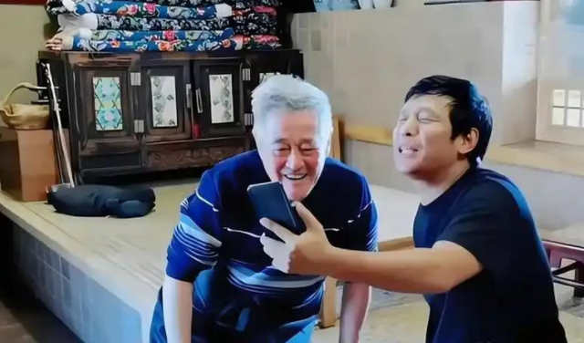 “牡丹花下死，做鬼也风流”！如今，谁也救不了44岁的宋小宝