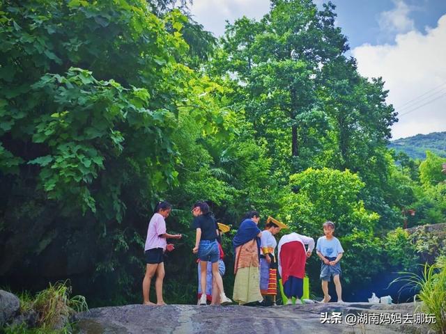 私藏！湘西南23℃溯溪秘境：玩水、赏瀑、遛娃，夏天的快乐全在这！