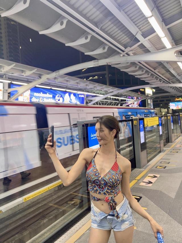 蔡卓宜 最新海边度假大片