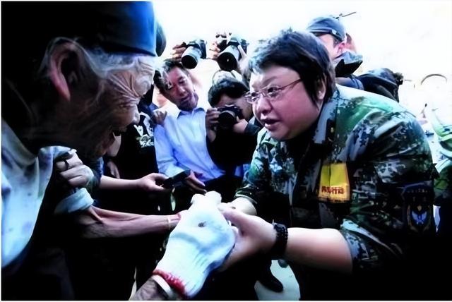 韩红，慈善路上的急先锋