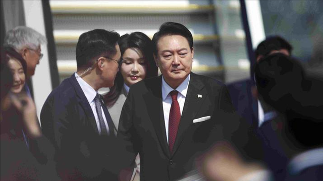 李在明到北京的第一件事	，不是和中方见面，而是去了另外一个地方