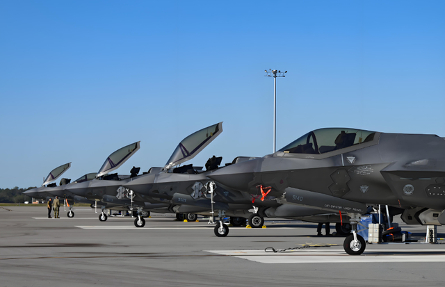 成飞“银杏叶”菊花大改，藏着中国六代机的核心战术逻辑