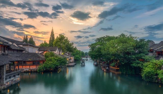 高铁直达！11-12月最值得去的6个古镇，工作累了，就去小住三五天